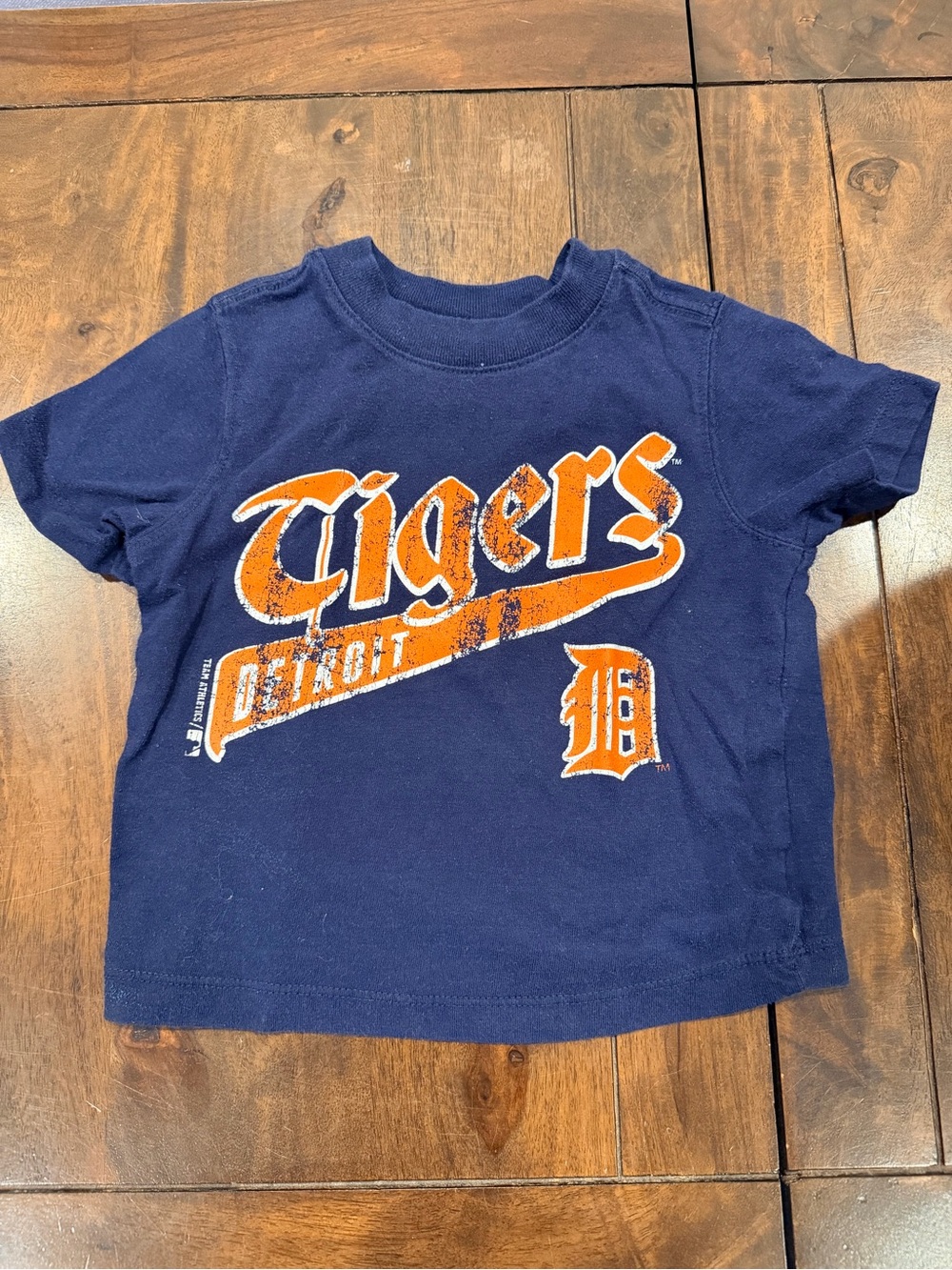 🍭6/$30 Detroit Tigers Navy Graphic T-Shirt 12-18 Months
